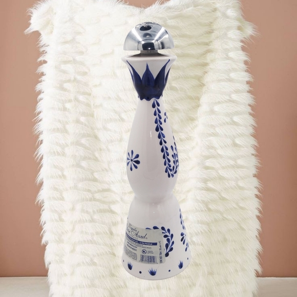 Clase Azul Hand Painted Ceramic Tequila Decanter - EMPTY - Picture 6 of 6